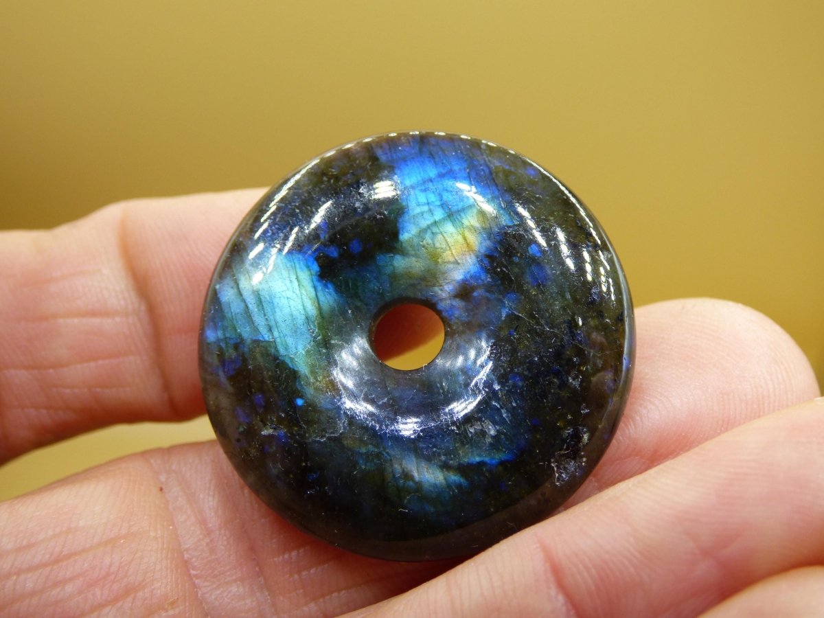 Labradorit ~ 30mm Donut ~ Edelstein Kette blau schimmernd Natur Rarität Schutzsymbol Heilstein Kristall Geschenk Er Sie Flash Anhänger - Art of Nature Berlin