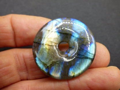 Labradorit ~ 30mm Donut ~ Edelstein Kette blau schimmernd Natur Rarität Schutzsymbol Heilstein Kristall Geschenk Er Sie Flash Anhänger - Art of Nature Berlin