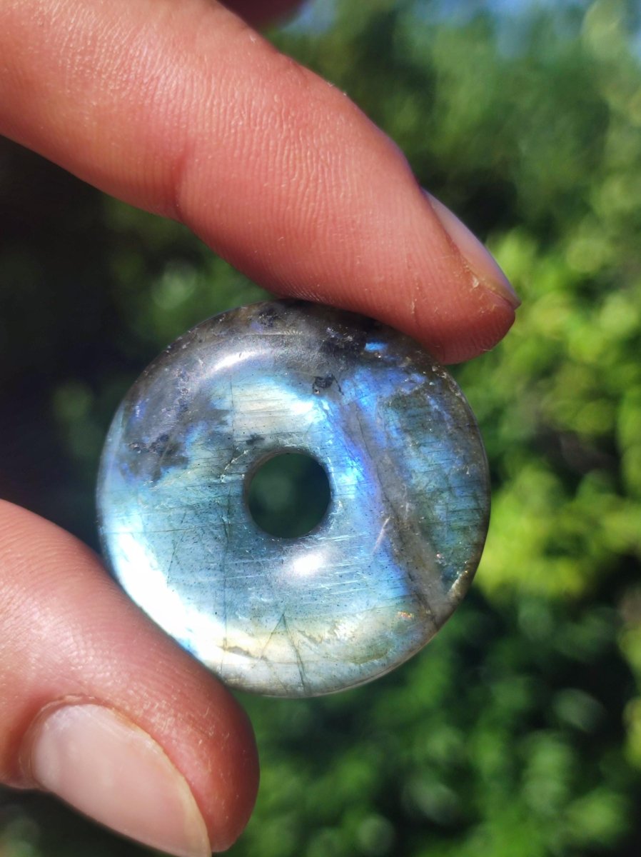 Labradorit ~ 30mm Donut ~ Edelstein Kette blau schimmernd Natur Rarität Schutzsymbol Heilstein Kristall Geschenk Er Sie Flash Anhänger - Art of Nature Berlin