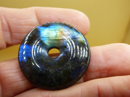 Labradorit ~ 30mm Donut ~ Edelstein Kette blau schimmernd Natur Rarität Schutzsymbol Heilstein Kristall Geschenk Er Sie Flash Anhänger - Art of Nature Berlin