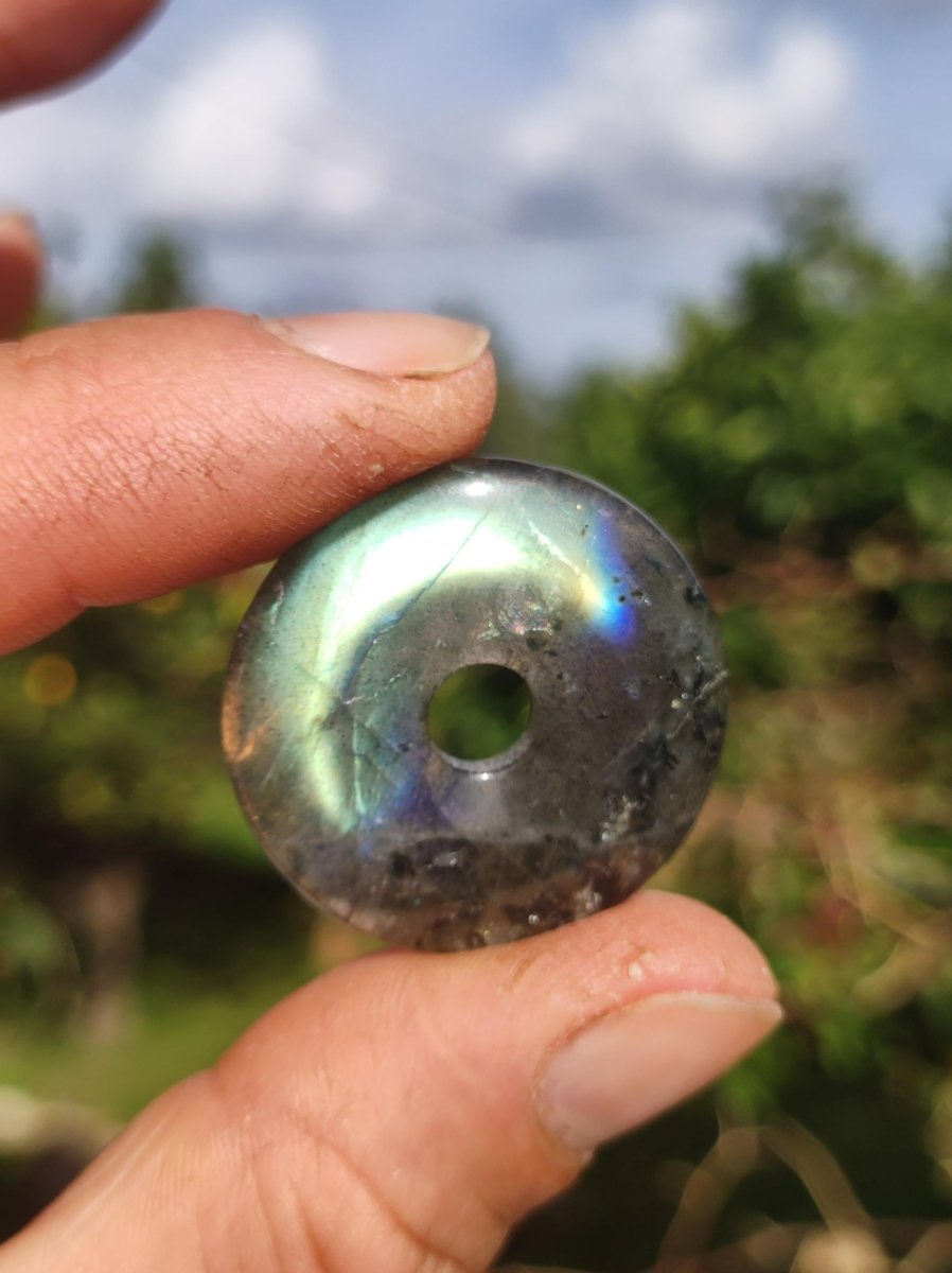 Labradorit ~ 30mm Donut ~ Edelstein Kette blau schimmernd Natur Rarität Schutzsymbol Heilstein Kristall HIPPIE GOA Boho Tibet Ethno - Art of Nature Berlin