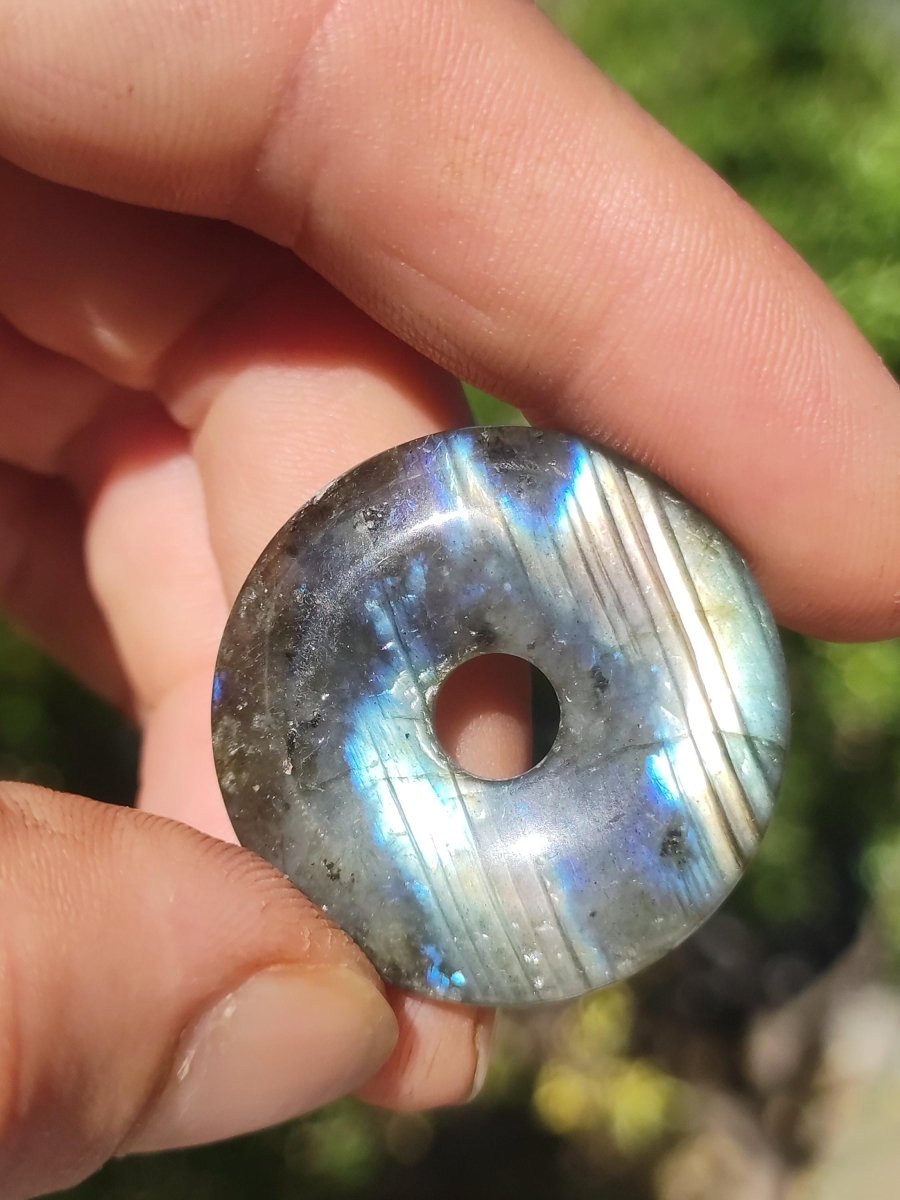 Labradorit ~ 30mm Donut ~ Edelstein Kette blau schimmernd Natur Rarität Schutzsymbol Heilstein Kristall HIPPIE GOA Boho Tibet Ethno - Art of Nature Berlin