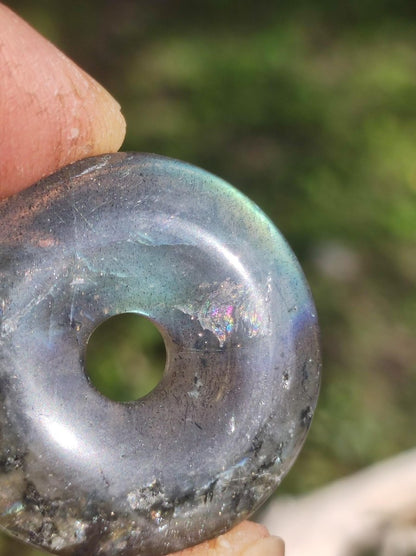 Labradorit ~ 30mm Donut ~ Edelstein Kette blau schimmernd Natur Rarität Schutzsymbol Heilstein Kristall HIPPIE GOA Boho Tibet Ethno - Art of Nature Berlin