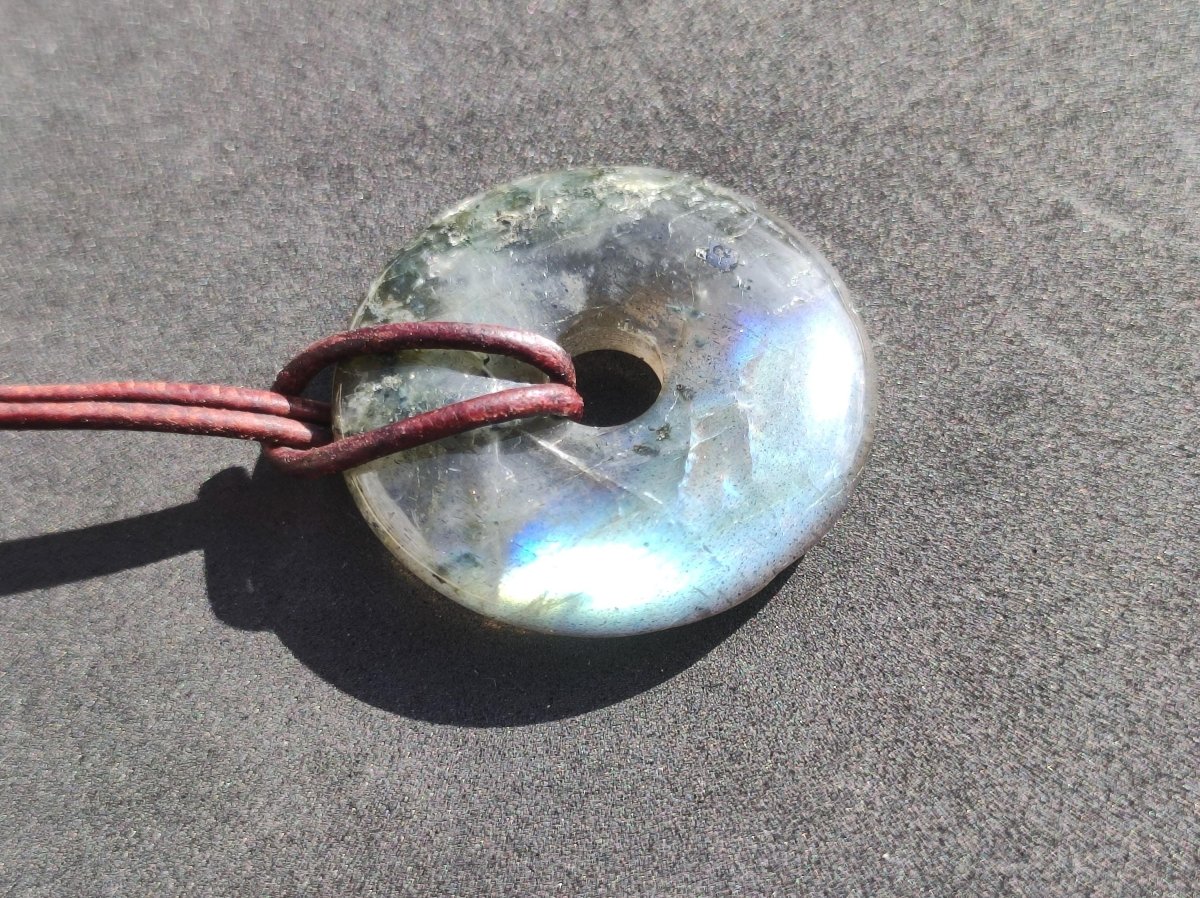 Labradorit ~ 30mm Donut ~ Edelstein Kette blau schimmernd Natur Rarität Schutzsymbol Heilstein Kristall HIPPIE GOA Boho Tibet Ethno - Art of Nature Berlin