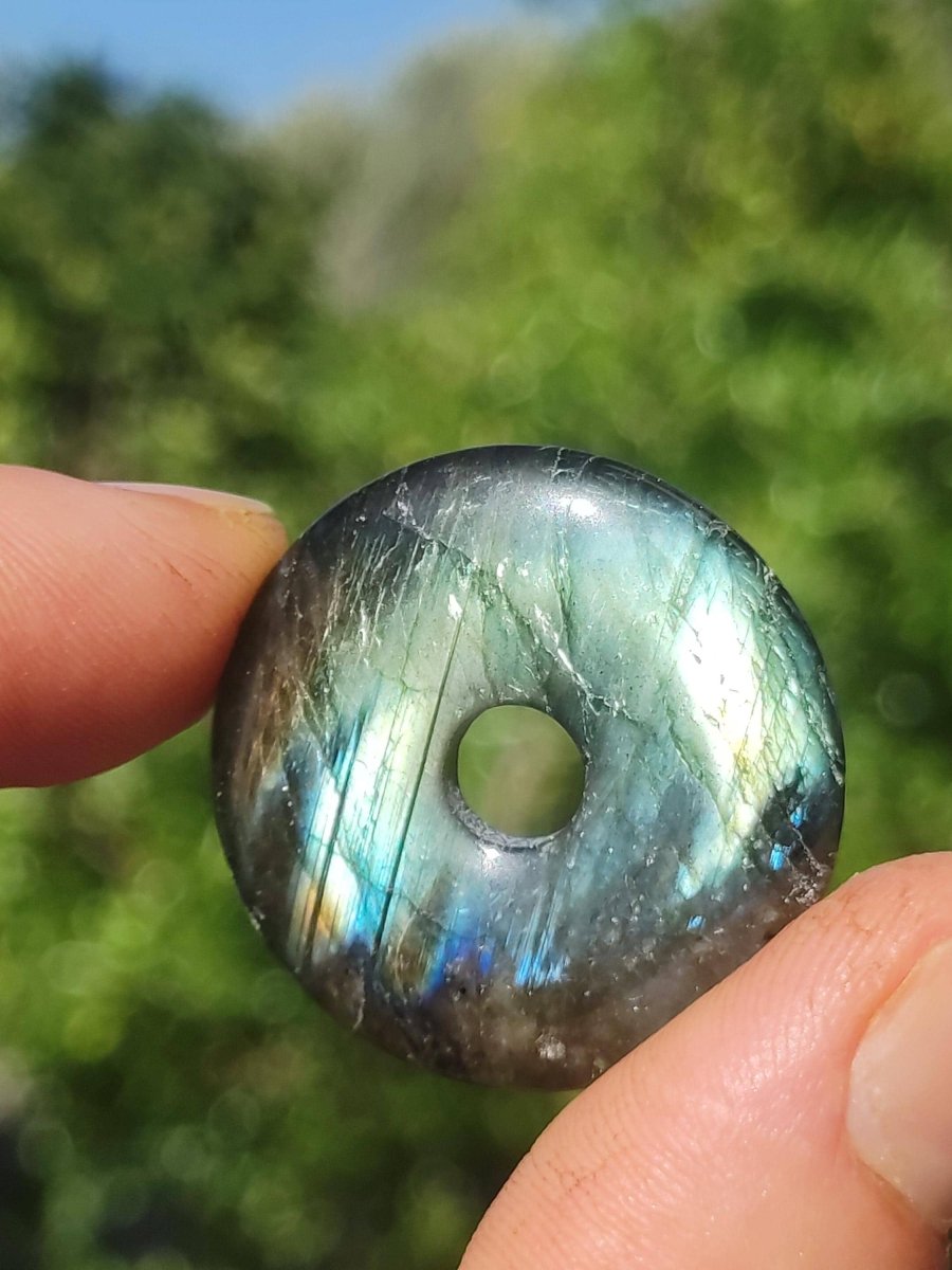 Labradorit ~ 30mm Donut ~ Edelstein Kette blau schimmernd Natur Rarität Schutzsymbol Heilstein Kristall HIPPIE GOA Boho Tibet Ethno - Art of Nature Berlin