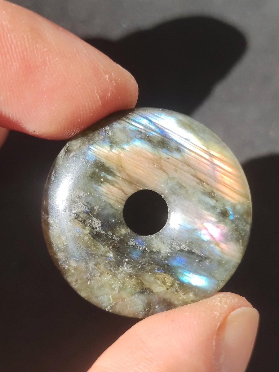 Labradorit ~ 30mm Donut ~ Edelstein Kette blau schimmernd Natur Rarität Schutzsymbol Heilstein Kristall HIPPIE GOA Boho Tibet Ethno - Art of Nature Berlin