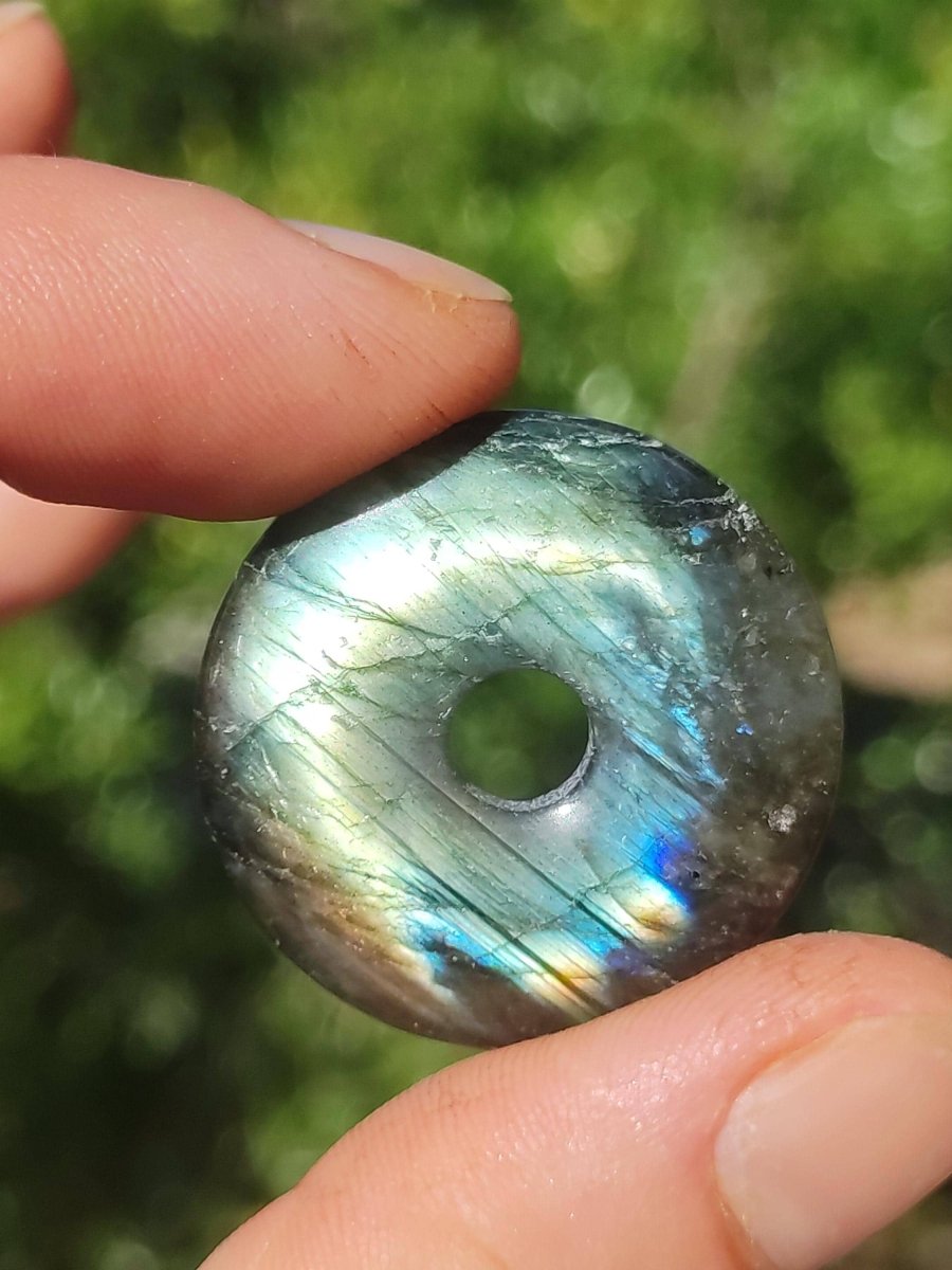 Labradorit ~ 30mm Donut ~ Edelstein Kette blau schimmernd Natur Rarität Schutzsymbol Heilstein Kristall HIPPIE GOA Boho Tibet Ethno - Art of Nature Berlin