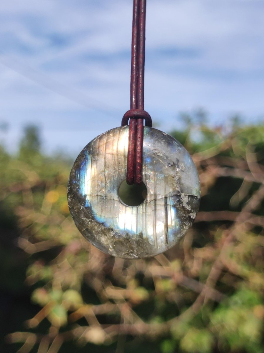 Labradorit ~ 30mm Donut ~ Edelstein Kette blau schimmernd Natur Rarität Schutzsymbol Heilstein Kristall HIPPIE GOA Boho Tibet Ethno - Art of Nature Berlin