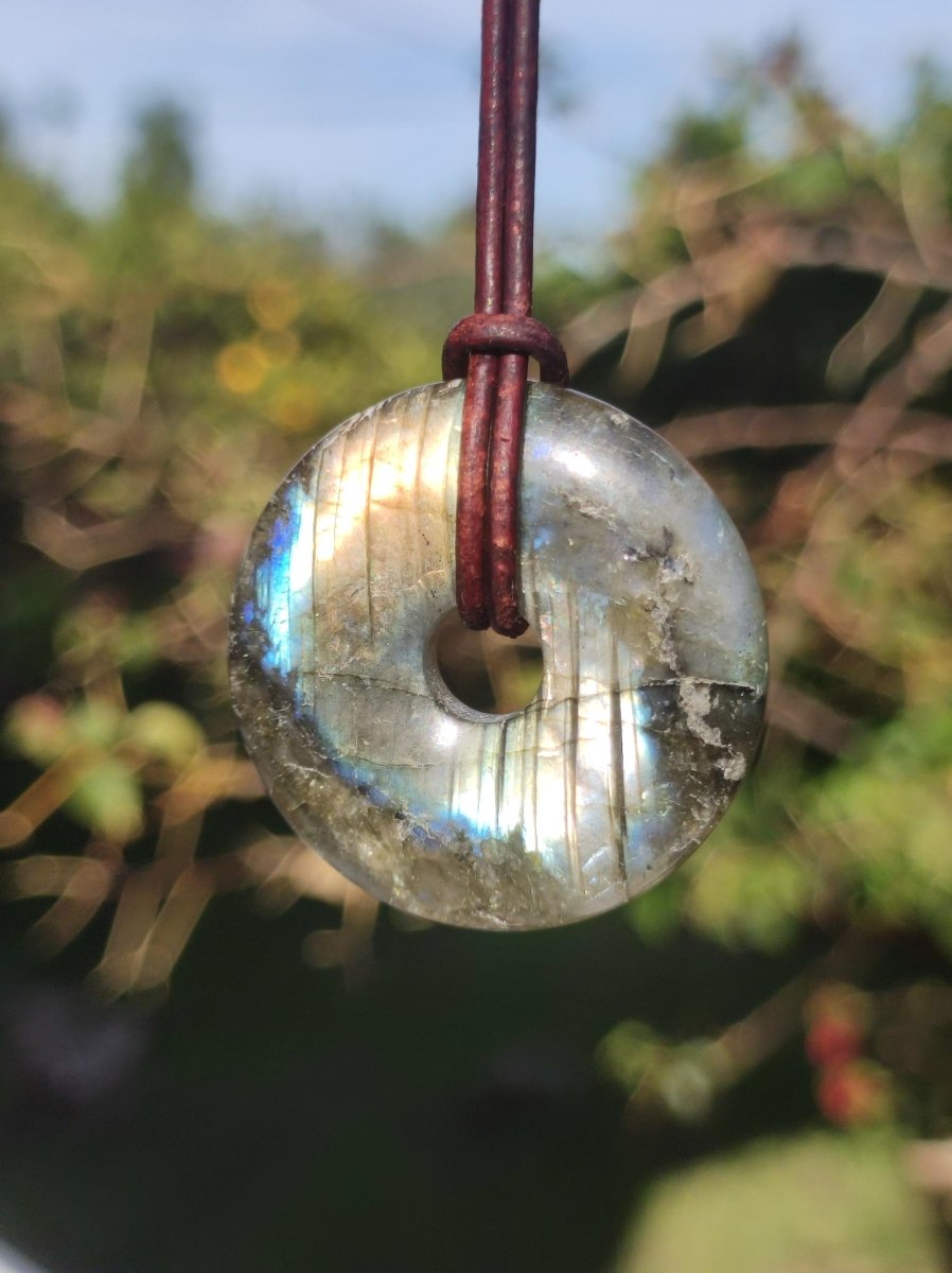 Labradorit ~ 30mm Donut ~ Edelstein Kette blau schimmernd Natur Rarität Schutzsymbol Heilstein Kristall HIPPIE GOA Boho Tibet Ethno - Art of Nature Berlin