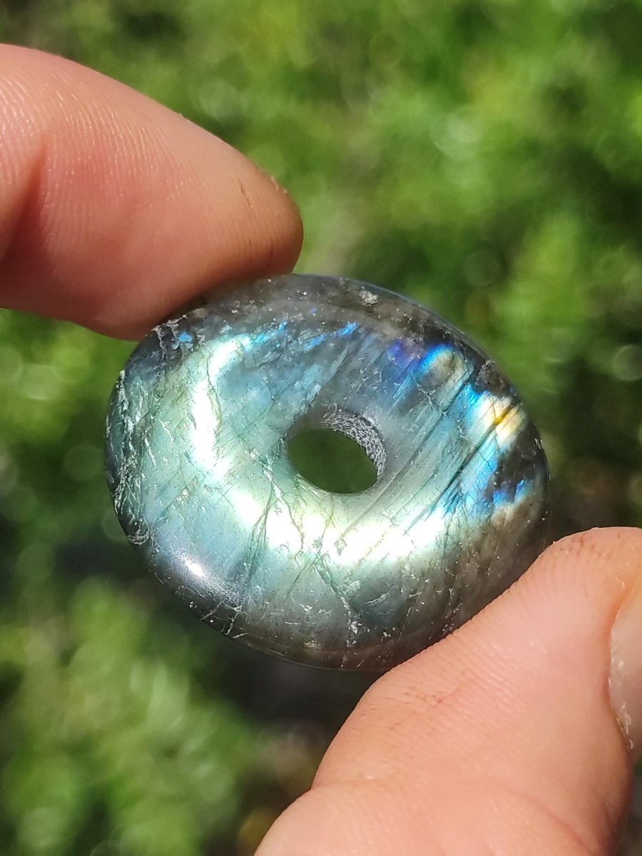 Labradorit ~ 30mm Donut ~ Edelstein Kette blau schimmernd Natur Rarität Schutzsymbol Heilstein Kristall HIPPIE GOA Boho Tibet Ethno - Art of Nature Berlin