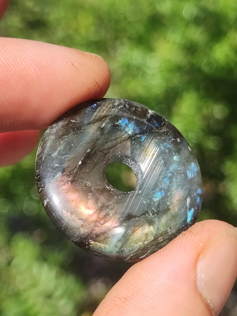 Labradorit ~ 30mm Donut ~ Edelstein Kette blau schimmernd Natur Rarität Schutzsymbol Heilstein Kristall HIPPIE GOA Boho Tibet Ethno - Art of Nature Berlin