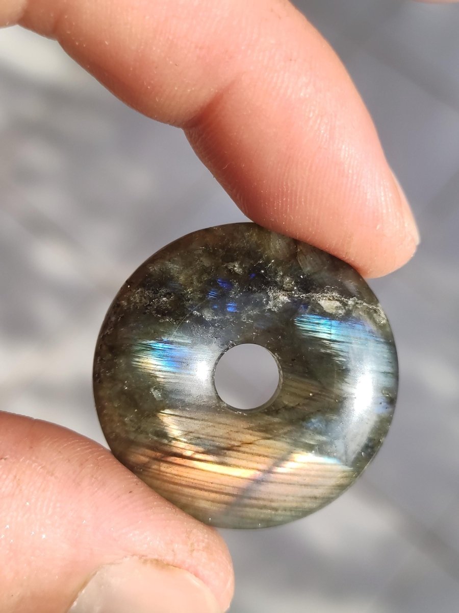 Labradorit ~ 30mm Donut ~ Edelstein Kette blau schimmernd Natur Rarität Schutzsymbol Heilstein Kristall HIPPIE GOA Boho Tibet Ethno - Art of Nature Berlin