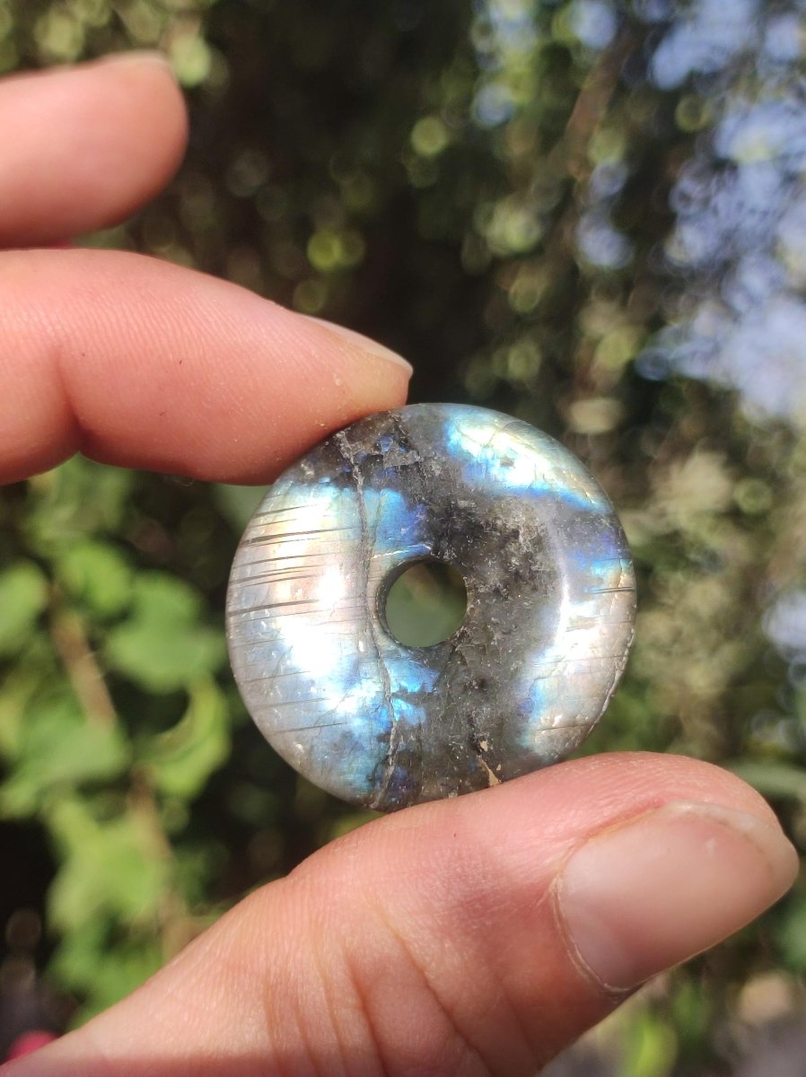 Labradorit ~ 30mm Donut ~ Edelstein Kette blau schimmernd Natur Rarität Schutzsymbol Heilstein Kristall HIPPIE GOA Boho Tibet Ethno - Art of Nature Berlin
