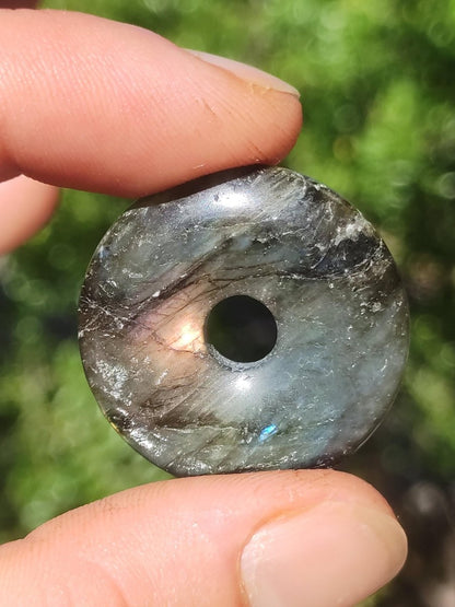 Labradorit ~ 30mm Donut ~ Edelstein Kette blau schimmernd Natur Rarität Schutzsymbol Heilstein Kristall HIPPIE GOA Boho Tibet Ethno - Art of Nature Berlin