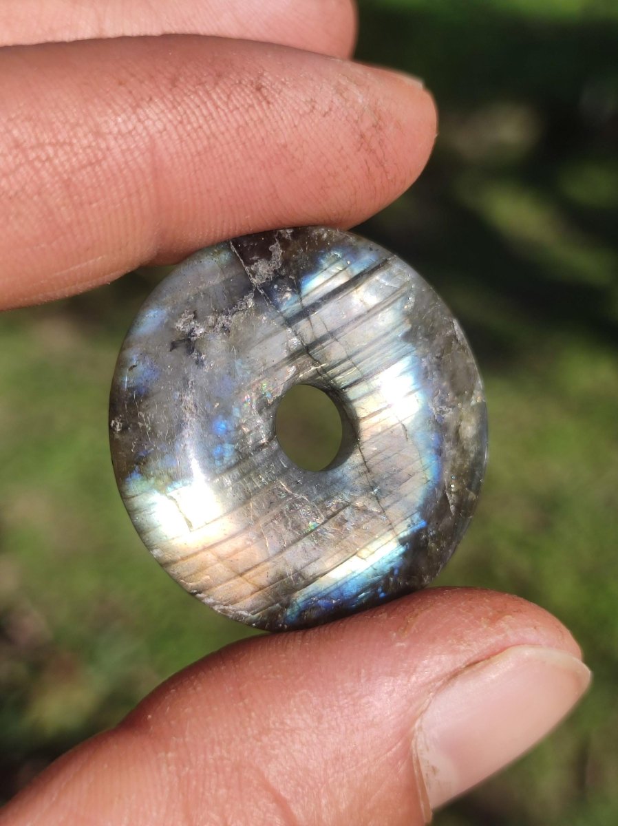Labradorit ~ 30mm Donut ~ Edelstein Kette blau schimmernd Natur Rarität Schutzsymbol Heilstein Kristall HIPPIE GOA Boho Tibet Ethno - Art of Nature Berlin