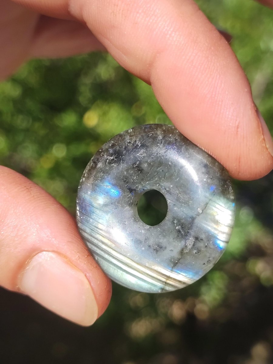 Labradorit ~ 30mm Donut ~ Edelstein Kette blau schimmernd Natur Rarität Schutzsymbol Heilstein Kristall HIPPIE GOA Boho Tibet Ethno - Art of Nature Berlin