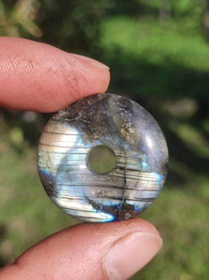 Labradorit ~ 30mm Donut ~ Edelstein Kette blau schimmernd Natur Rarität Schutzsymbol Heilstein Kristall HIPPIE GOA Boho Tibet Ethno - Art of Nature Berlin