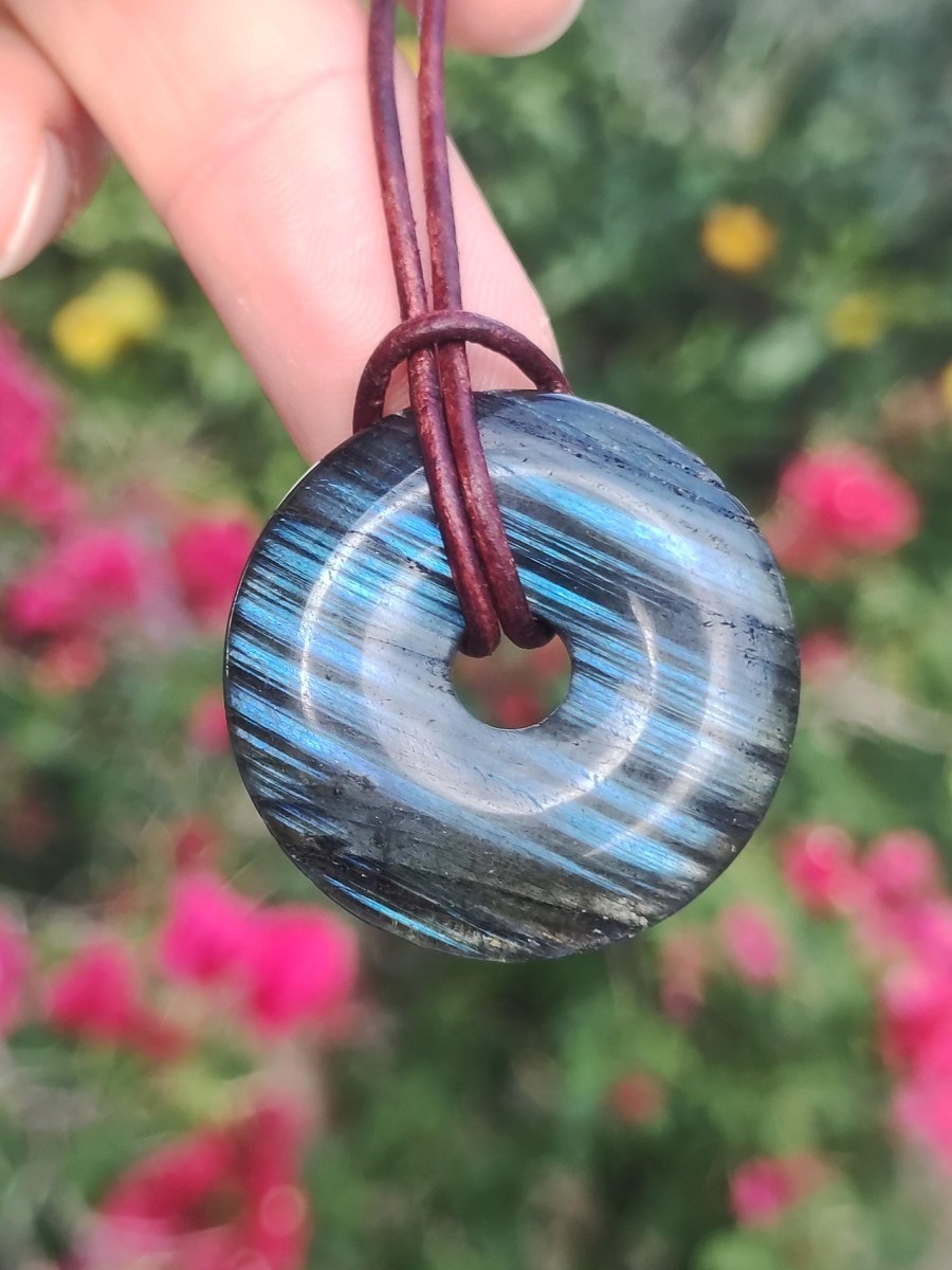 Labradorit ~ 30mm Donut ~ Edelstein Kette blau schimmernd Natur Rarität Schutzsymbol Heilstein Kristall HIPPIE GOA Boho Tibet Ethno - Art of Nature Berlin