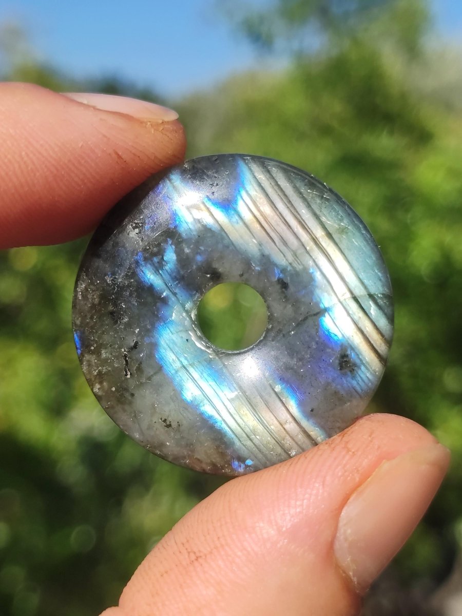 Labradorit ~ 30mm Donut ~ Edelstein Kette blau schimmernd Natur Rarität Schutzsymbol Heilstein Kristall HIPPIE GOA Boho Tibet Ethno - Art of Nature Berlin