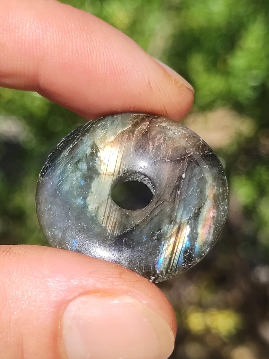 Labradorit ~ 30mm Donut ~ Edelstein Kette blau schimmernd Natur Rarität Schutzsymbol Heilstein Kristall HIPPIE GOA Boho Tibet Ethno - Art of Nature Berlin