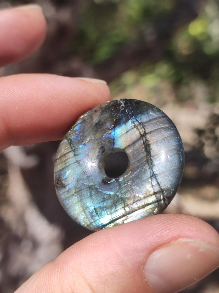 Labradorit ~ 30mm Donut ~ Edelstein Kette blau schimmernd Natur Rarität Schutzsymbol Heilstein Kristall HIPPIE GOA Boho Tibet Ethno - Art of Nature Berlin