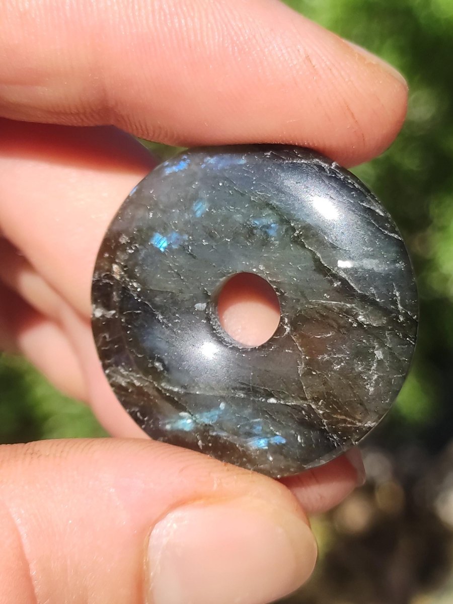 Labradorit ~ 30mm Donut ~ Edelstein Kette blau schimmernd Natur Rarität Schutzsymbol Heilstein Kristall HIPPIE GOA Boho Tibet Ethno - Art of Nature Berlin