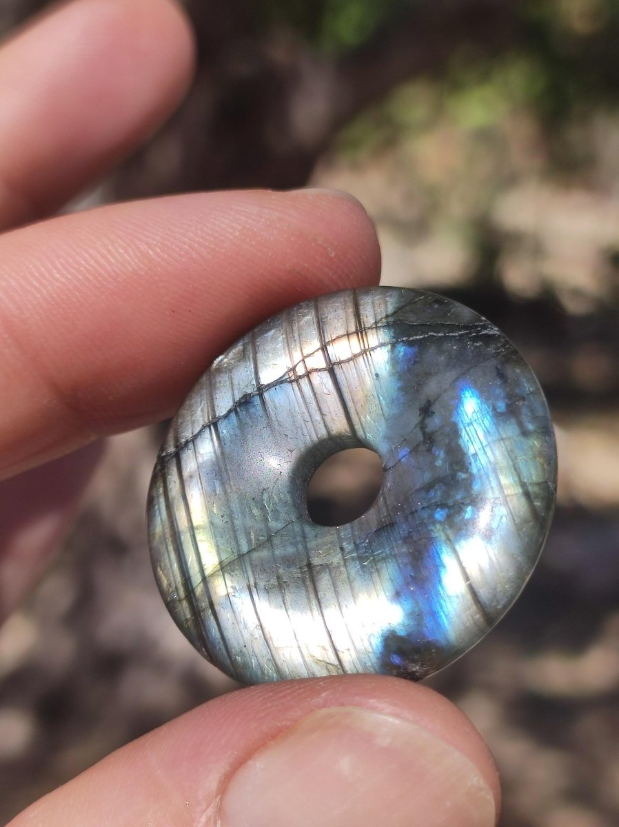 Labradorit ~ 30mm Donut ~ Edelstein Kette blau schimmernd Natur Rarität Schutzsymbol Heilstein Kristall HIPPIE GOA Boho Tibet Ethno - Art of Nature Berlin