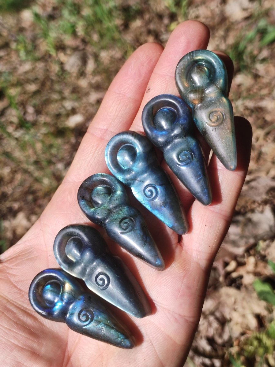 Labradorit AAA - Edelstein Frau Göttin Geschenk Schwangerschaft Spirale Lebensfreude Deko Kristall Meditation Heilstein Liebe Sie Schimmer - Art of Nature Berlin