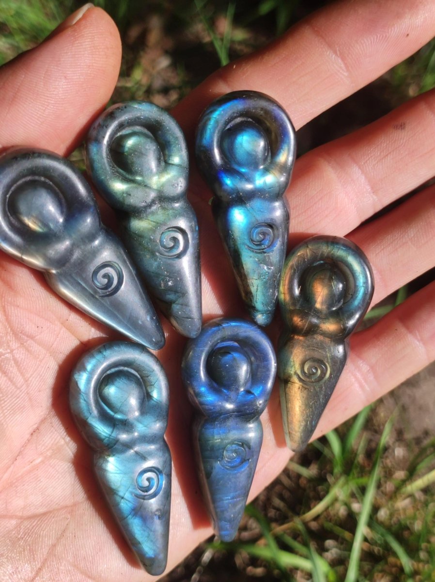 Labradorit AAA - Edelstein Frau Göttin Geschenk Schwangerschaft Spirale Lebensfreude Deko Kristall Meditation Heilstein Liebe Sie Schimmer - Art of Nature Berlin