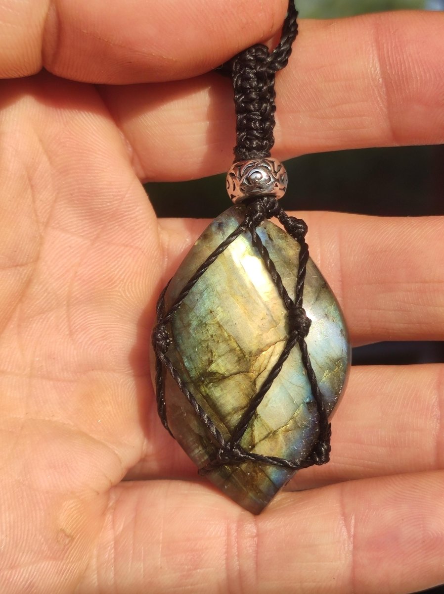 Labradorit - Makramee Edelstein Kette Boho Ethno Vintage Natur Heilstein Gechenk Er Sie Mann Frau Freundin Flash Schimmer Handarbeit Berlin - Art of Nature Berlin