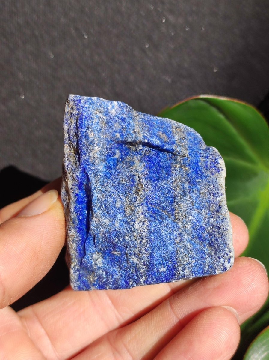 LapisLazuli ~ Deko Roh Stufe Sammler Edelstein Crystal Meditation Geschenk Er Sie Haus Wohnen Energie Kraft Natur Echt Heilstein blau - Art of Nature Berlin