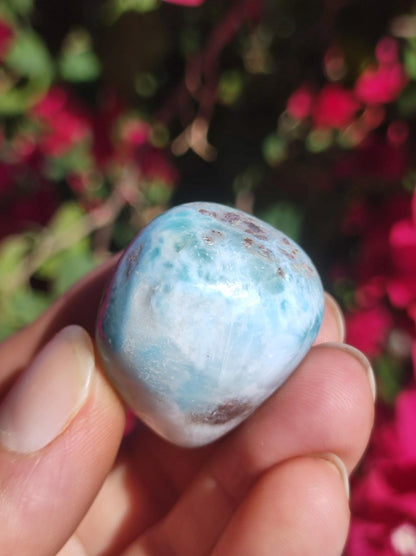 Larimar A - ungebohrt - Handschmeichler Dekostein blau Natur Kristall HIPPIE GOA Boho Ethno Nature Heilstein Sammler Mineral Geschenk Meer - Art of Nature Berlin