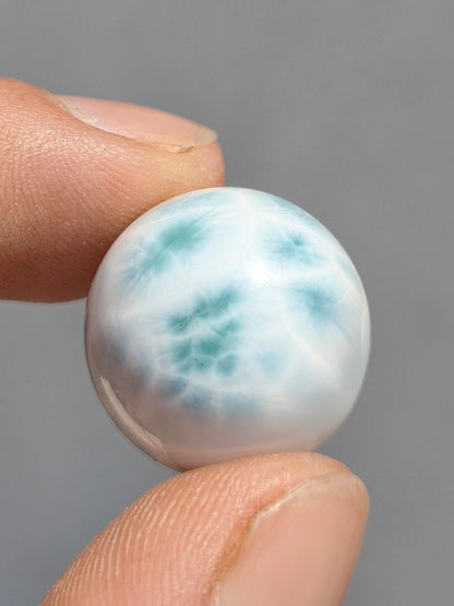 Larimar AAA - Edelstein Kugel blau Deko Sphere Kristall Geschenk blau Natur Heilstein Natur Sammler Mineral Geschenk Meer Himmel - Art of Nature Berlin