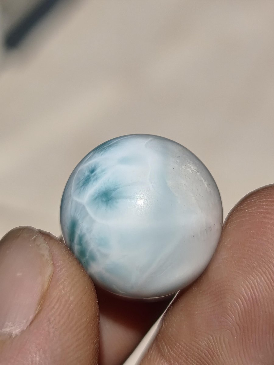 Larimar AAA - Edelstein Kugel blau Deko Sphere Kristall Geschenk blau Natur Heilstein Natur Sammler Mineral Geschenk Meer Himmel - Art of Nature Berlin