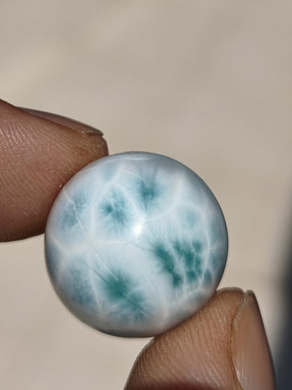 Larimar AAA - Edelstein Kugel blau Deko Sphere Kristall Geschenk blau Natur Heilstein Natur Sammler Mineral Geschenk Meer Himmel - Art of Nature Berlin