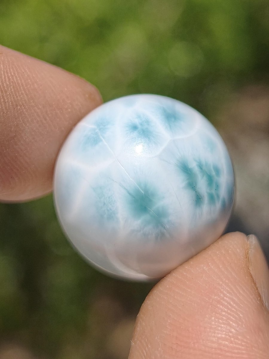 Larimar AAA - Edelstein Kugel blau Deko Sphere Kristall Geschenk blau Natur Heilstein Natur Sammler Mineral Geschenk Meer Himmel - Art of Nature Berlin