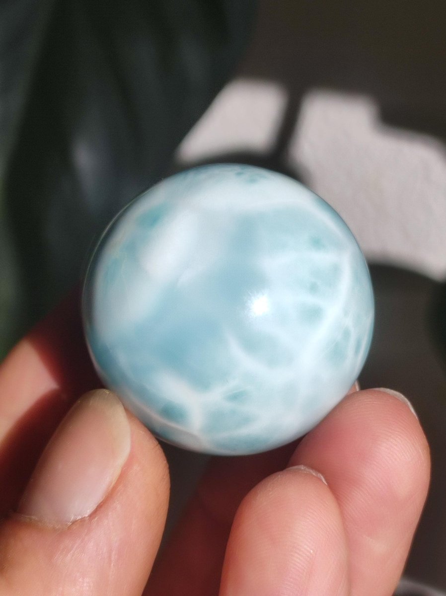 Larimar AAA *Fraktal* Edelstein Kugel blau Deko Sphere Kristall Geschenk blau Natur Heilstein Natur Sammler Mineral Geschenk Meer Himmel - Art of Nature Berlin
