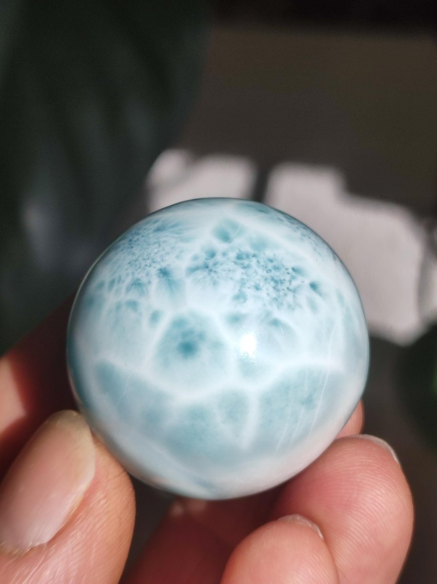 Larimar AAA *Fraktal* Edelstein Kugel blau Deko Sphere Kristall Geschenk blau Natur Heilstein Natur Sammler Mineral Geschenk Meer Himmel - Art of Nature Berlin