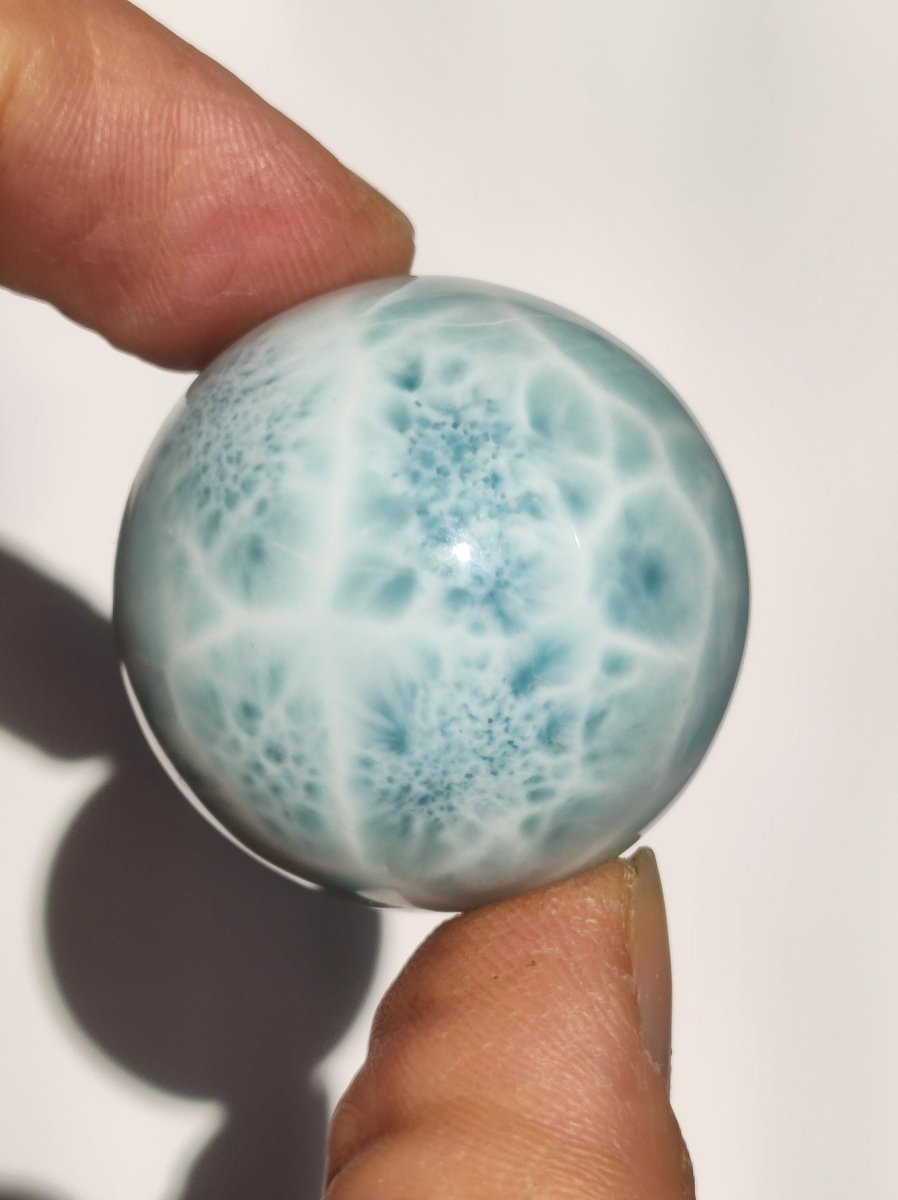 Larimar AAA *Fraktal* Edelstein Kugel blau Deko Sphere Kristall Geschenk blau Natur Heilstein Natur Sammler Mineral Geschenk Meer Himmel - Art of Nature Berlin