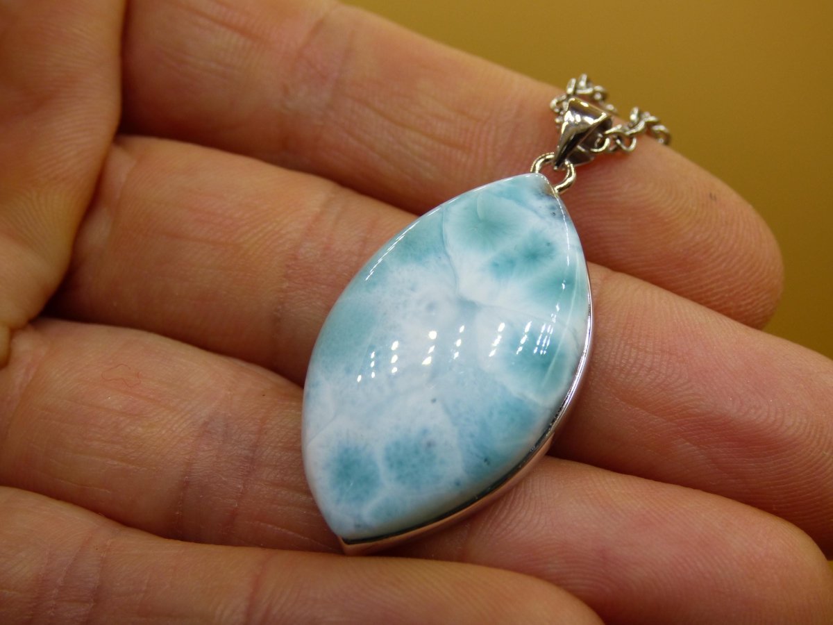 Larimar AAA &quot;Atlantis Stone&quot; Edelstein Kette 925 Sterling Silber Frau Schmuck Edel Natur Heilstein Hippie Rarität Meer Himmel blau Geschenk - Art of Nature Berlin