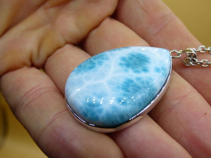 Larimar AAA &quot;Atlantis Stone&quot; Edelstein Kette 925 Sterling Silber Frau Schmuck Edel Natur Heilstein Hippie Rarität Meer Himmel blau Geschenk - Art of Nature Berlin