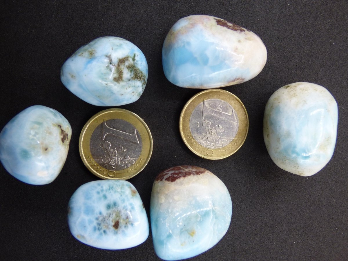 Larimar AB - ungebohrt - Handschmeichler Dekostein blau Natur Kristall HIPPIE GOA Boho Ethno Nature Heilstein Sammler Mineral Geschenk Meer - Art of Nature Berlin