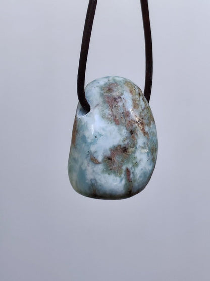 Larimar "Atlantis Stone" ~ Edelstein Kette blau Kristall Ethno Nature Heilstein Natur Sammler Mineral Geschenk Meer Himmel Goa Hippie Boho - Art of Nature Berlin