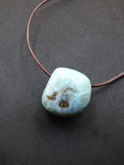 Larimar "Atlantis Stone" ~ Edelstein Kette blau Kristall Ethno Nature Heilstein Natur Sammler Mineral Geschenk Meer Himmel Goa Hippie Boho - Art of Nature Berlin