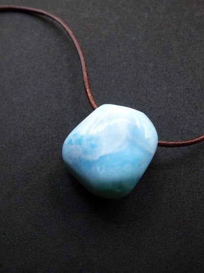 Larimar "Atlantis Stone" ~ Edelstein Kette blau Kristall Ethno Nature Heilstein Natur Sammler Mineral Geschenk Meer Himmel Goa Hippie Boho - Art of Nature Berlin