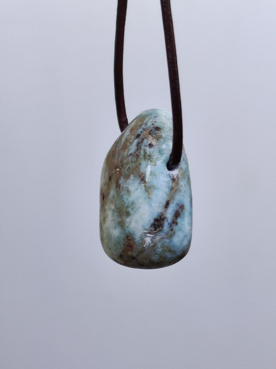 Larimar "Atlantis Stone" ~ Edelstein Kette blau Kristall Ethno Nature Heilstein Natur Sammler Mineral Geschenk Meer Himmel Goa Hippie Boho - Art of Nature Berlin