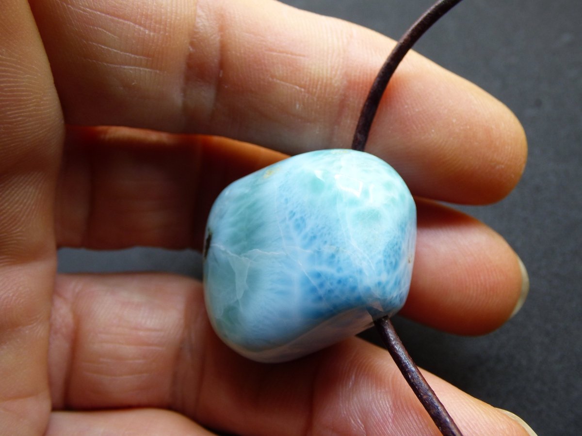 Larimar "Atlantis Stone" ~ Edelstein Kette blau Kristall Ethno Nature Heilstein Natur Sammler Mineral Geschenk Meer Himmel Goa Hippie Boho - Art of Nature Berlin