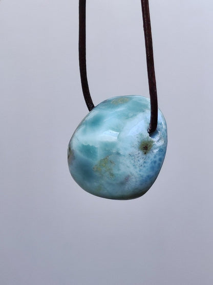 Larimar "Atlantis Stone" ~ Edelstein Kette blau Kristall Ethno Nature Heilstein Natur Sammler Mineral Geschenk Meer Himmel Goa Hippie Boho - Art of Nature Berlin