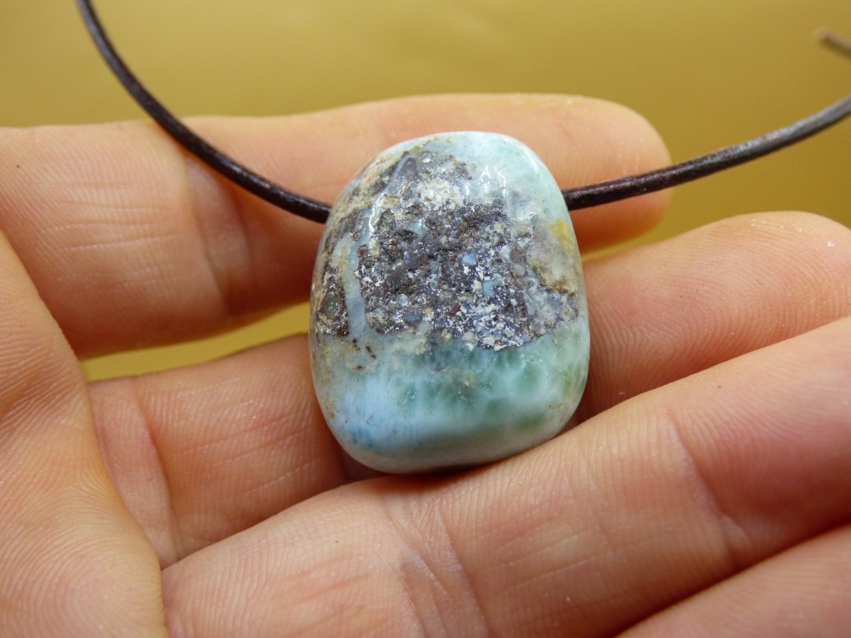 Larimar "Atlantis Stone" ~ Edelstein Kette blau Kristall Ethno Nature Heilstein Natur Sammler Mineral Geschenk Meer Himmel Goa Hippie Boho - Art of Nature Berlin