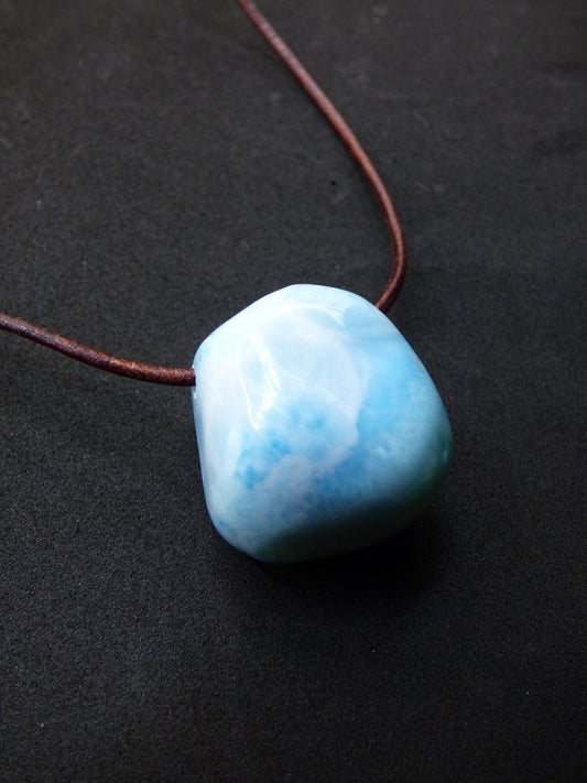 Larimar "Atlantis Stone" ~ Edelstein Kette blau Kristall Ethno Nature Heilstein Natur Sammler Mineral Geschenk Meer Himmel Goa Hippie Boho - Art of Nature Berlin